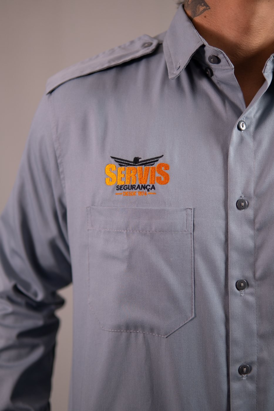 Servis Tecnologia em Segurança — camisa social